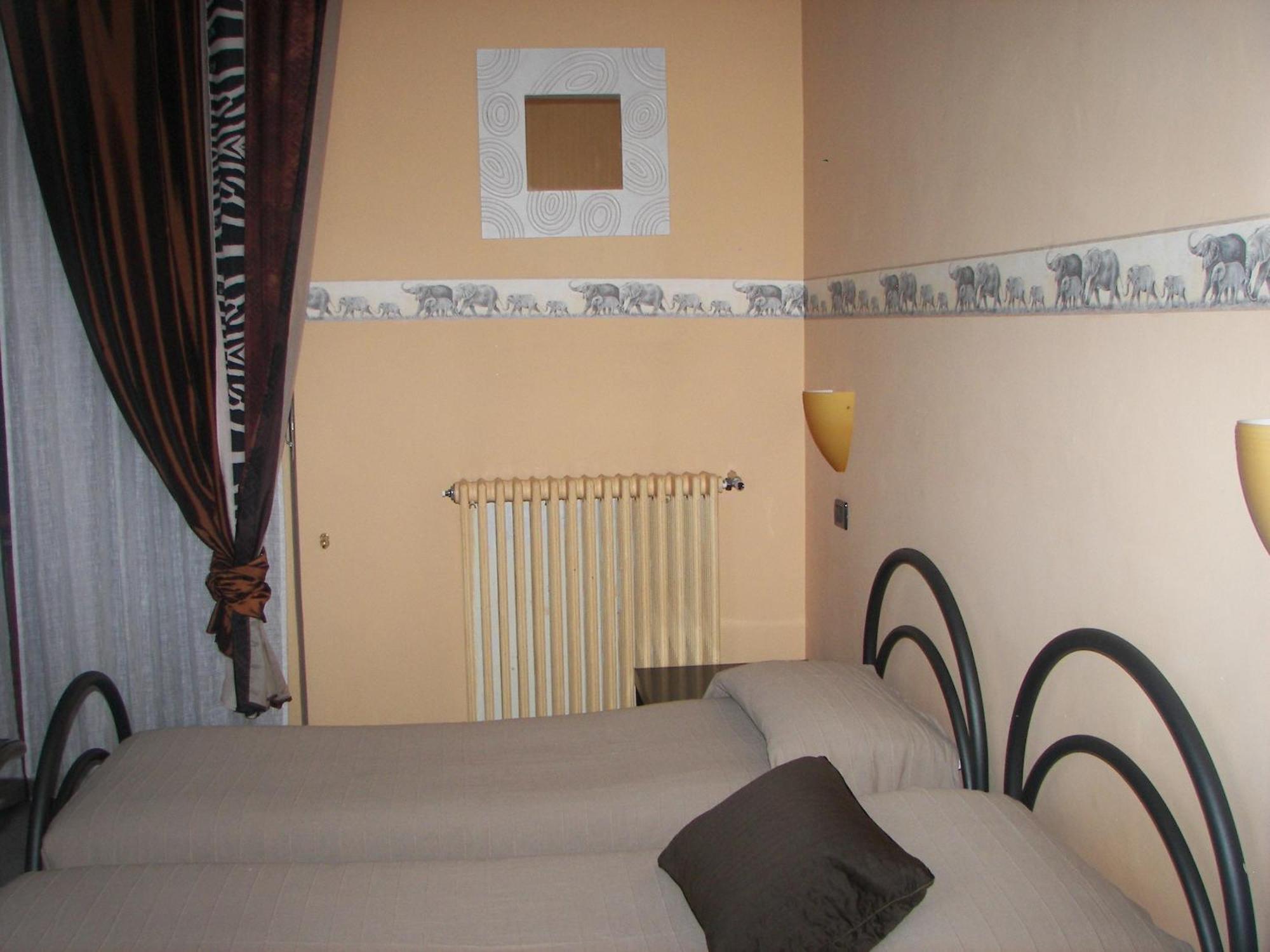 Albergo Sangrila Lanzo Torinese Dış mekan fotoğraf