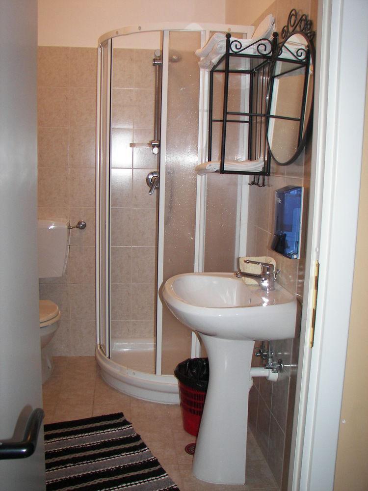 Albergo Sangrila Lanzo Torinese Dış mekan fotoğraf