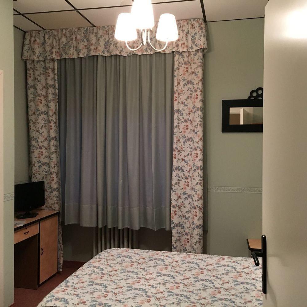Albergo Sangrila Lanzo Torinese Dış mekan fotoğraf