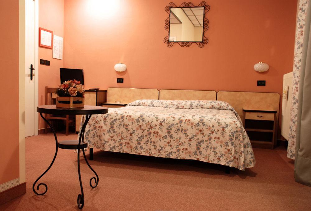 Albergo Sangrila Lanzo Torinese Dış mekan fotoğraf