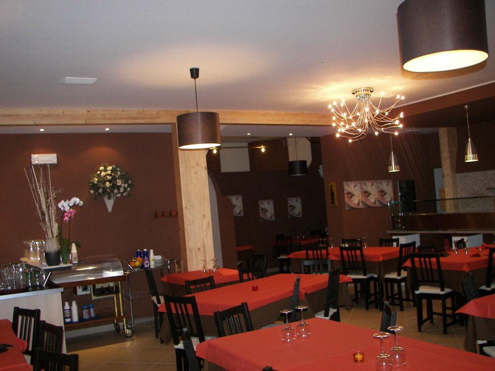 Albergo Sangrila Lanzo Torinese Dış mekan fotoğraf