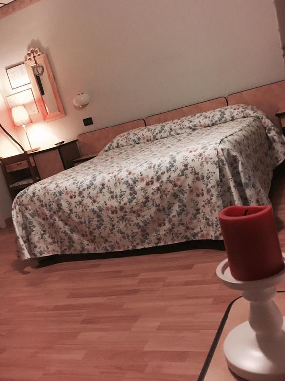 Albergo Sangrila Lanzo Torinese Dış mekan fotoğraf